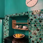 Frumoasa 33 * بوخارست