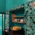 Frumoasa 33 * بوخارست