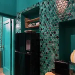 Frumoasa 33 بوخارست