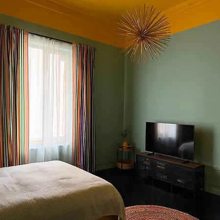 Frumoasa 33 * Бухарест