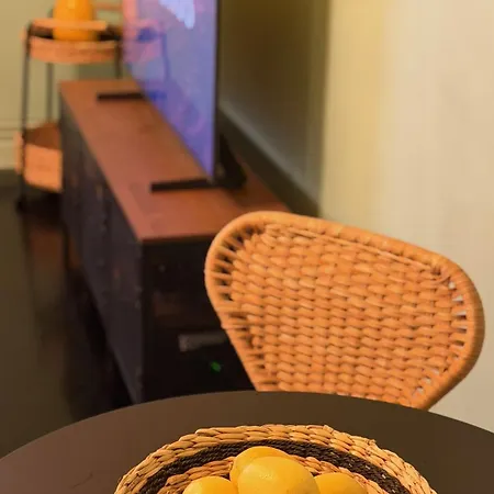 Frumoasa 33 * 布加勒斯特