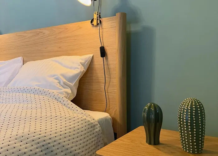 Frumoasa 33 * Bukarest