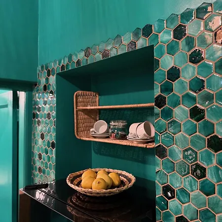 Frumoasa 33 * Bucarest